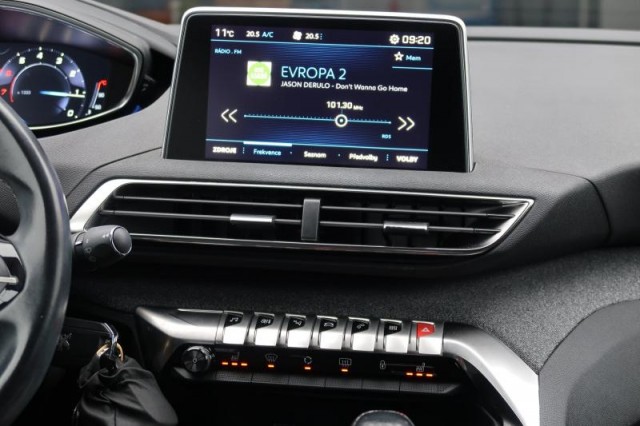 Peugeot 5008  PureTech 130 