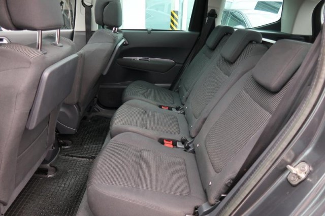 Peugeot 5008  2.0 BlueHDi 