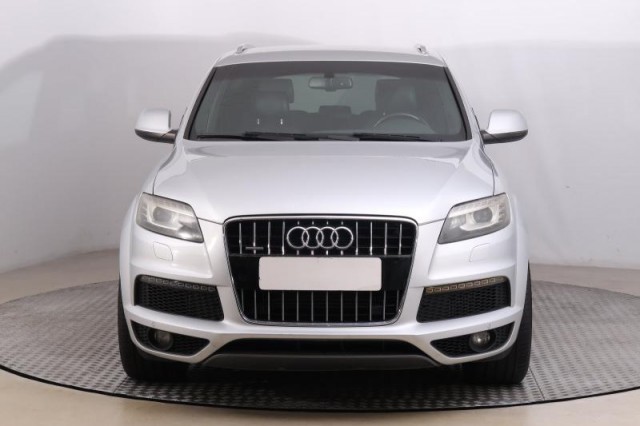 Audi Q7  3.0 TDI S-Line