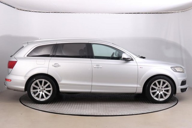 Audi Q7  3.0 TDI S-Line