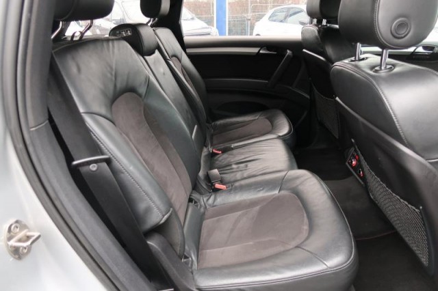 Audi Q7  3.0 TDI S-Line