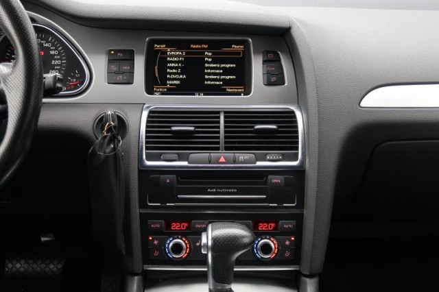 Audi Q7  3.0 TDI S-Line