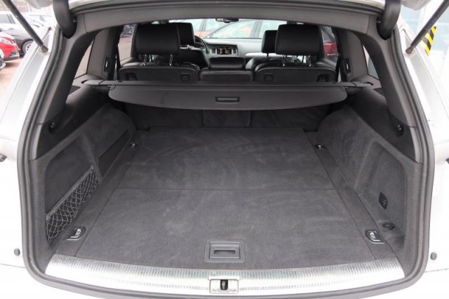 Audi Q7  3.0 TDI S-Line