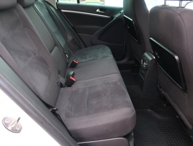 Volkswagen Tiguan  2.0 TDI R-Line