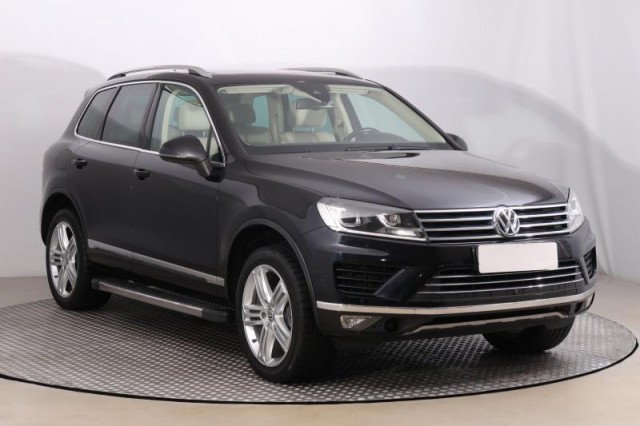 Volkswagen Touareg  3.0 TDI 