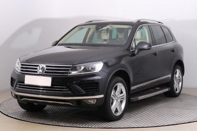 Volkswagen Touareg  3.0 TDI 