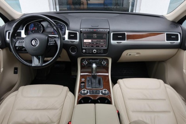 Volkswagen Touareg  3.0 TDI 