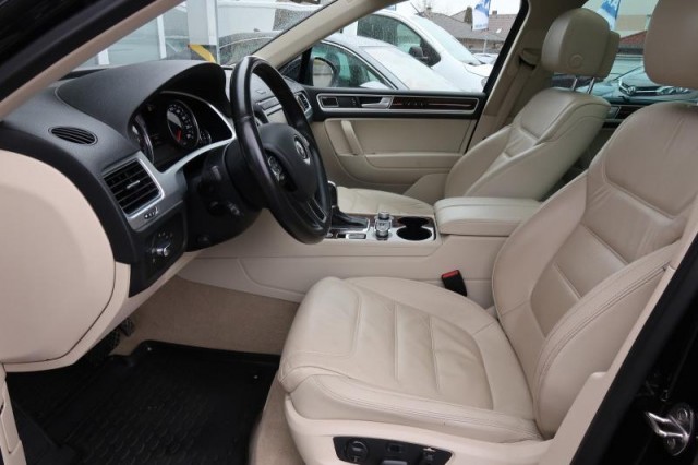 Volkswagen Touareg  3.0 TDI 