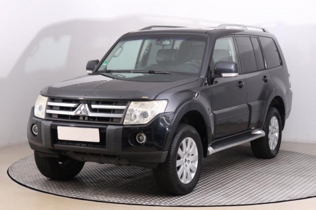 Mitsubishi Pajero  3.2 DI-D 
