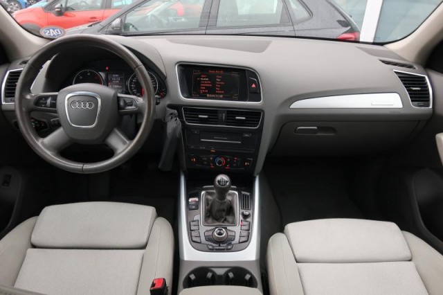 Audi Q5  2.0 TDI 