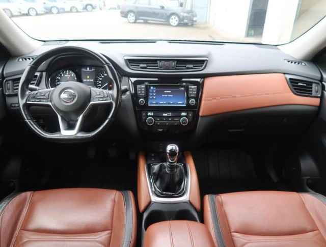 Nissan X-Trail  1.6 DIG-T 