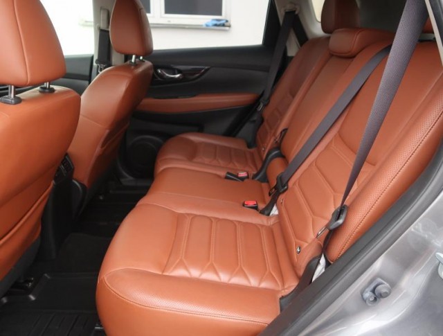 Nissan X-Trail  1.6 DIG-T 