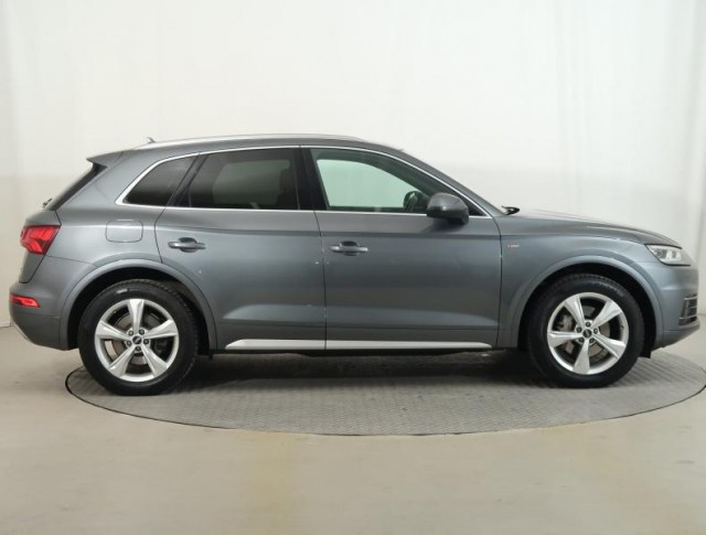Audi Q5  2.0 TDI 