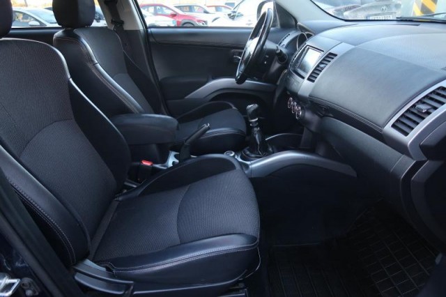 Mitsubishi Outlander  2.2 DI-D 