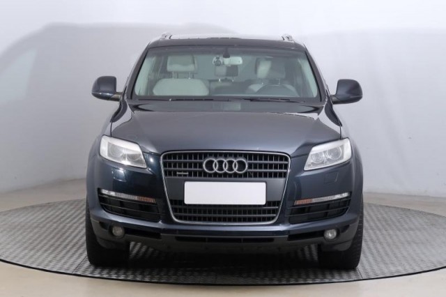 Audi Q7  4.2 FSI 