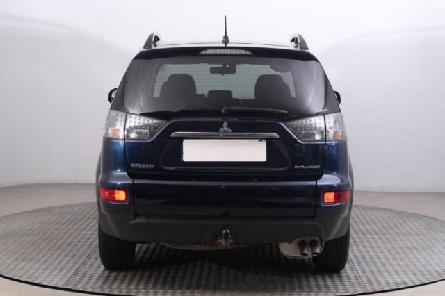 Mitsubishi Outlander  2.2 DI-D 