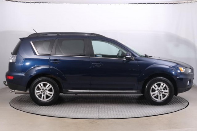 Mitsubishi Outlander  2.2 DI-D 