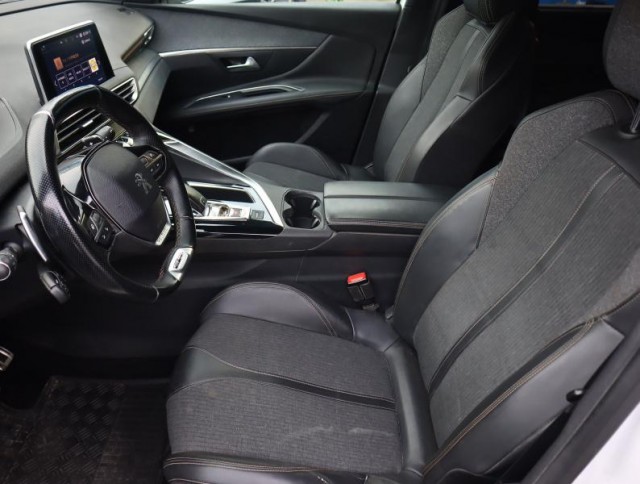 Peugeot 5008  2.0 BlueHDi 