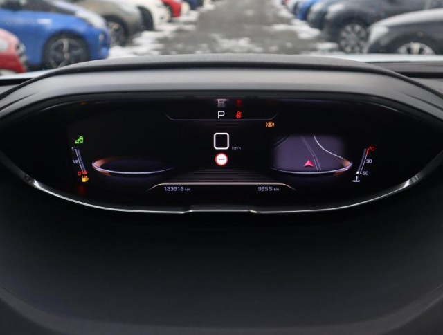 Peugeot 5008  2.0 BlueHDi 