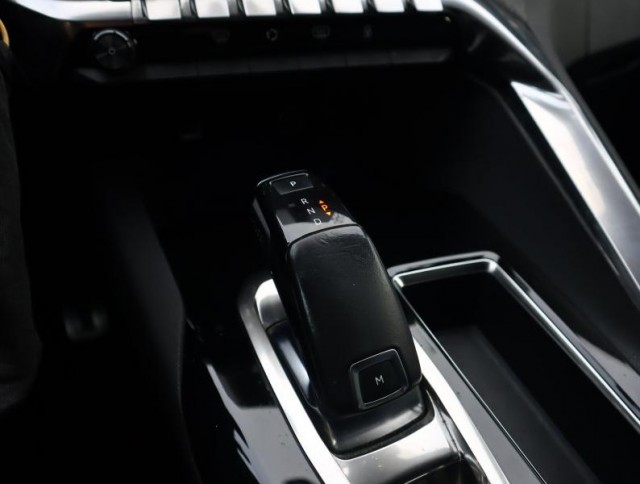 Peugeot 5008  2.0 BlueHDi 