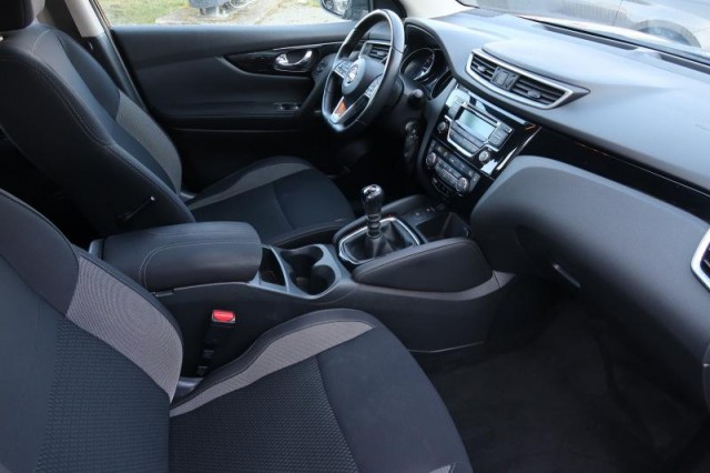 Nissan Qashqai  1.6 DIG-T Acenta