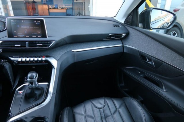 Peugeot 5008  1.5 BlueHDi Allure