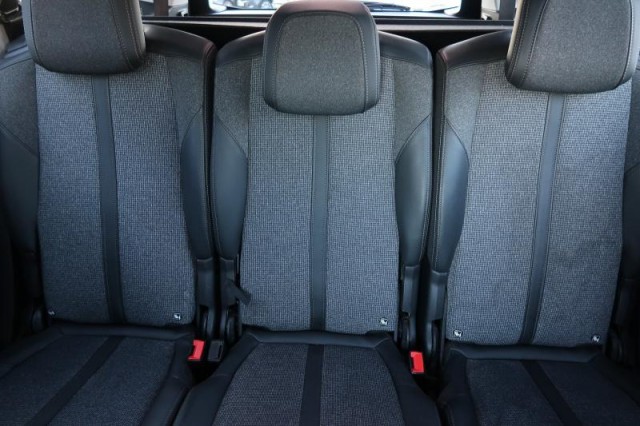 Peugeot 5008  PureTech 180 