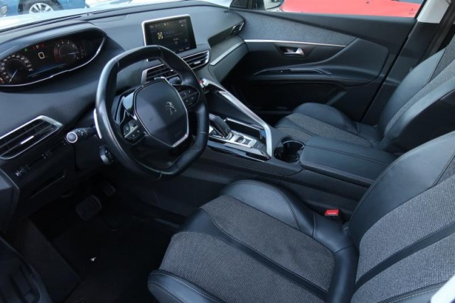 Peugeot 5008  PureTech 180 