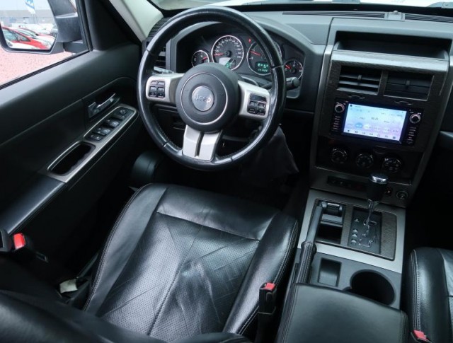 Jeep Cherokee  2.8 CRD 