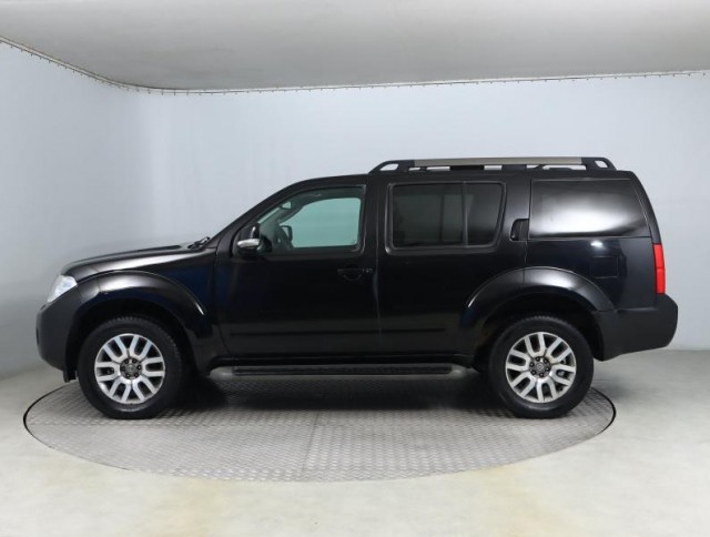 Nissan Pathfinder  2.5 dCi 