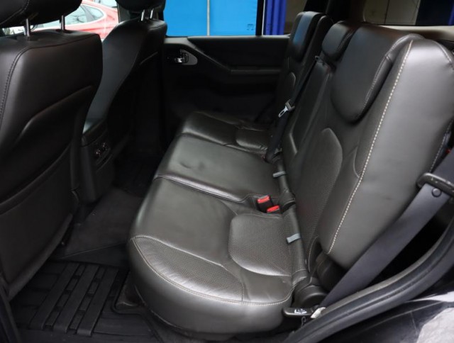 Nissan Pathfinder  2.5 dCi 