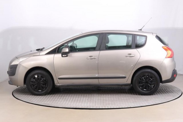 Peugeot 3008  1.6 HDi Active