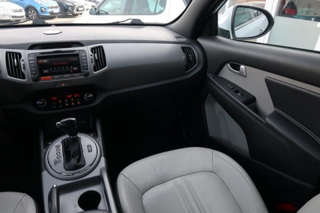 Kia Sportage  2.0 CRDi 