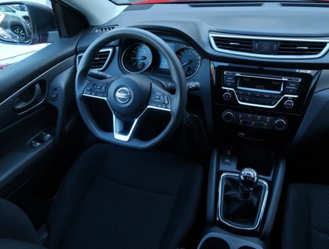 Nissan Qashqai  1.3 DIG-T 