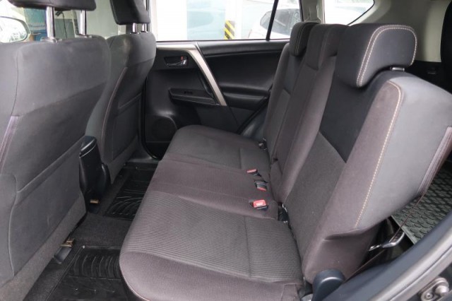 Toyota RAV 4  2.0 VVT-i Active