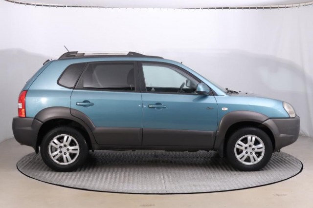 Hyundai Tucson  2.0 CRDi 