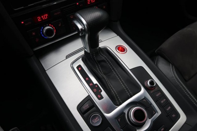 Audi Q7  3.0 TDI S-Line
