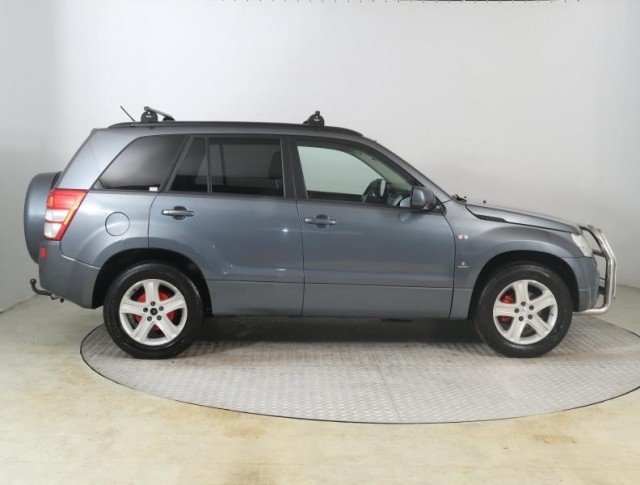 Suzuki Grand Vitara  2.0 