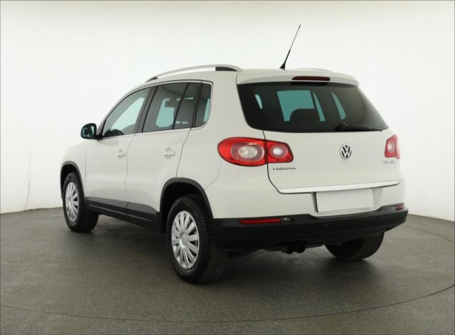 Volkswagen Tiguan  2.0 TSI 