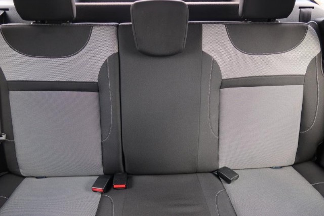 Dacia Duster  1.6 SCe Essential