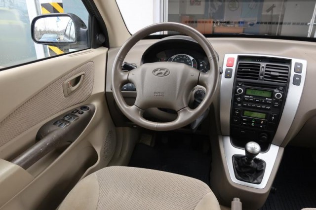 Hyundai Tucson  2.0 CRDi 