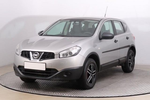 Nissan Qashqai  1.6 