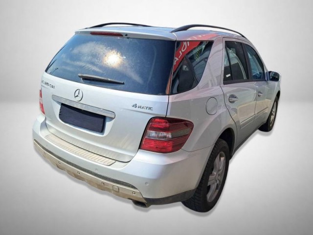 Mercedes-Benz ML  ML 320 CDI Chrome