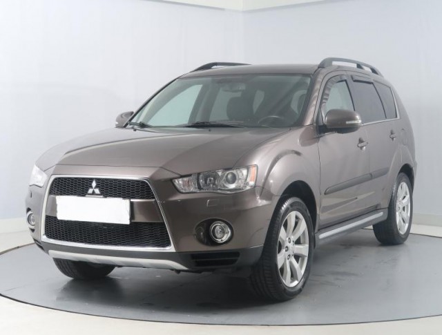 Mitsubishi Outlander  2.2 DI-D 