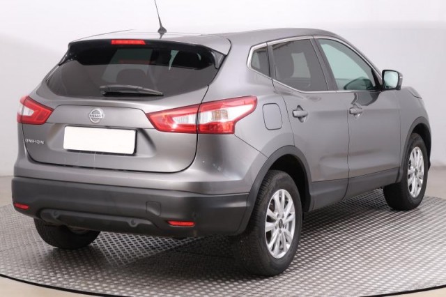 Nissan Qashqai  1.2 DIG-T 