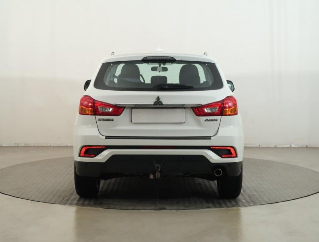 Mitsubishi ASX  1.6 MIVEC 