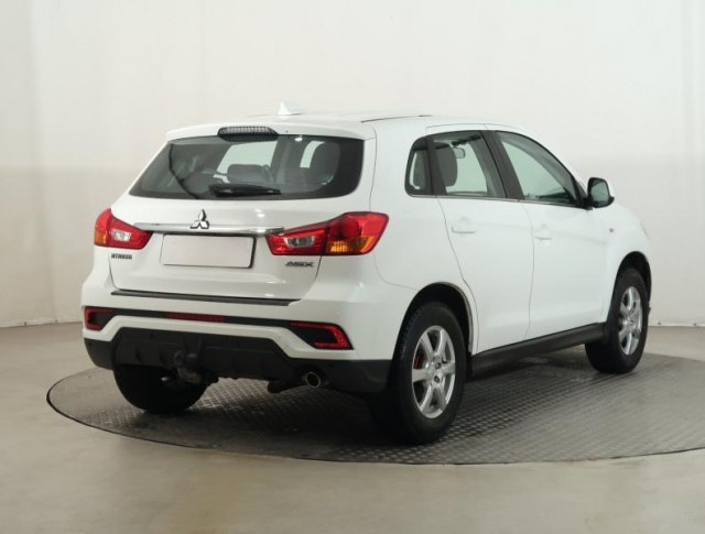 Mitsubishi ASX  1.6 MIVEC 