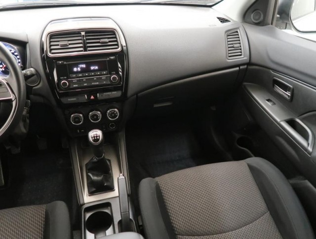 Mitsubishi ASX  1.6 MIVEC 