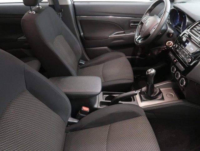 Mitsubishi ASX  1.6 MIVEC 