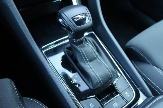 Škoda Karoq  1.5 TSI Sportline